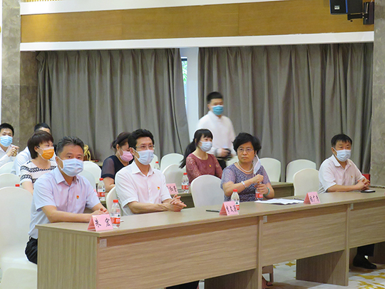 1594287676690300.jpg 出席活动的领导二.jpg